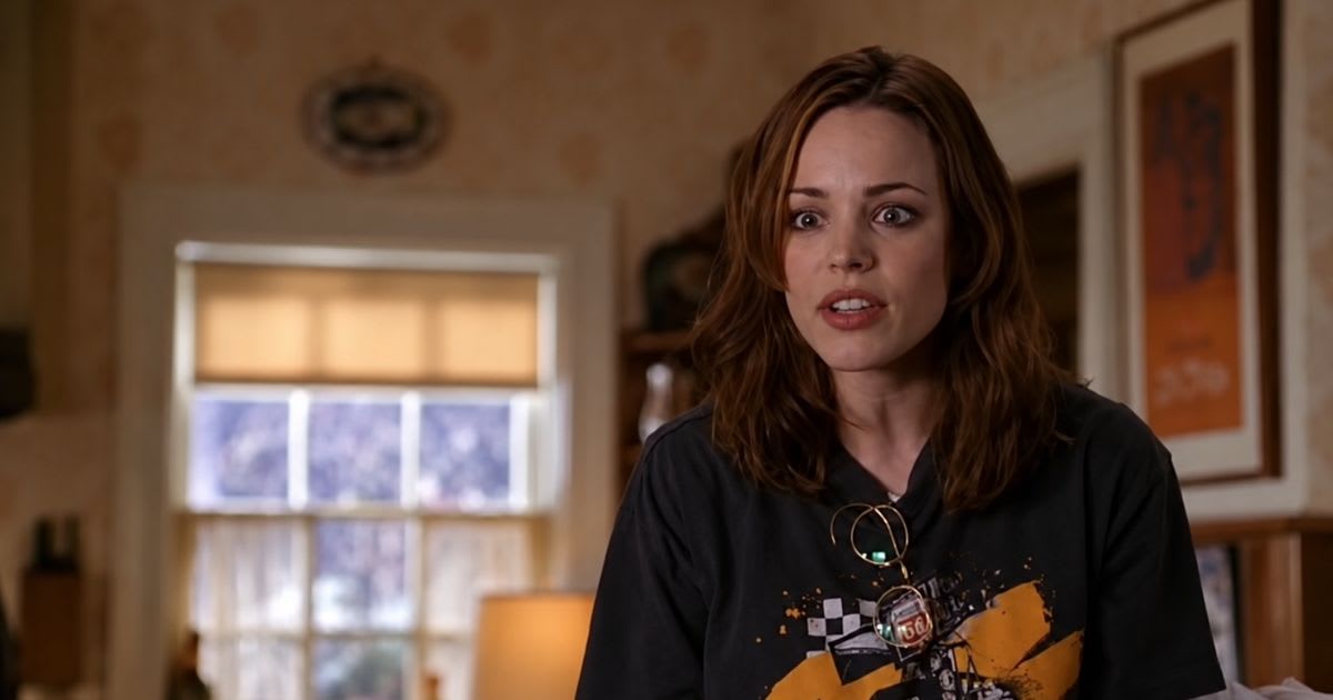 A still from ‘The Family Stone’ trailer (Image Source: YouTube | Rotten Tomatoes Classic Trailers)