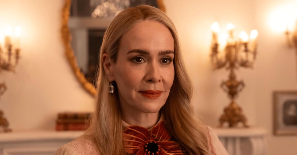 Sarah Paulson in a first-look still from ‘American Horror Story: 13’ (Cover Image Source: Eric Liebowitz/FX)