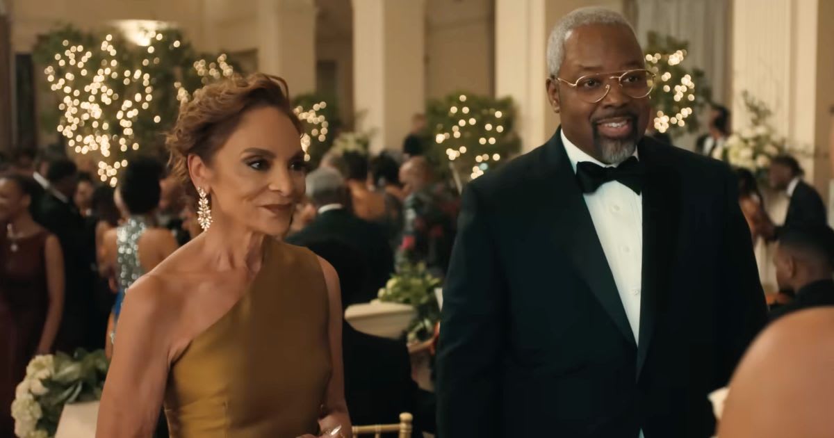 Jasmine Guy as Whitley Gilbert and Kadeem Hardison as Dwayne Wayne in a still from 'A Different World'