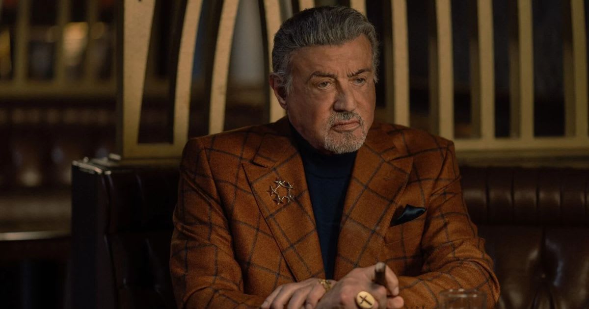 Sylvester Stallone as Dwight “The General” Manfredi in ‘Tulsa King’ (Image Source: Paramount Plus)