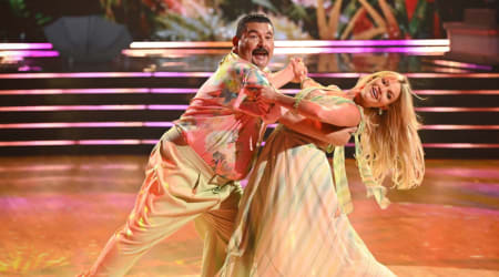 Who was eliminated on 'DWTS' tonight? Season 35's Yacht Rock night ends with a fan favorite's exit