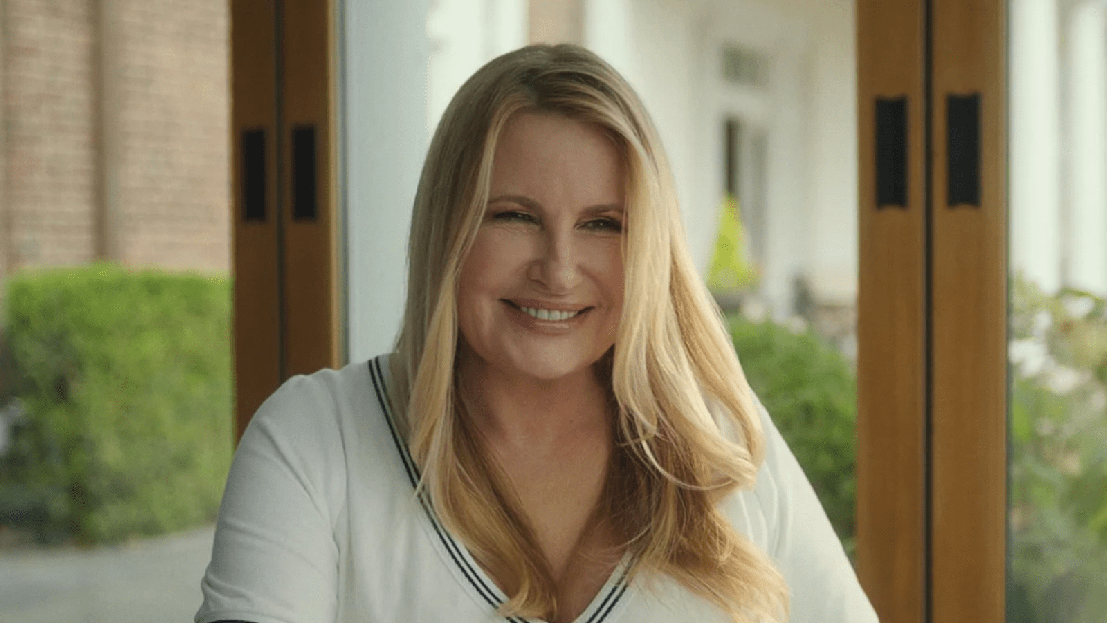 Jennifer Coolidge will reprise her role as Karen Calhoun in ‘The Watcher’ Season 2 (Image Source: Netflix)