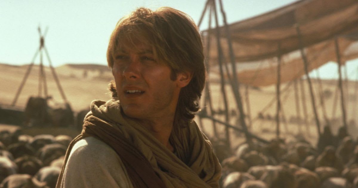 James Spader in ‘Stargate’ (1994) (Image Source: IMDb | Lions Gate Home Entertainment)