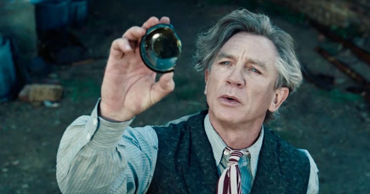 Daniel Craig as Andrew Ketterley in a still from 'Narnia: The Magician's Nephew'