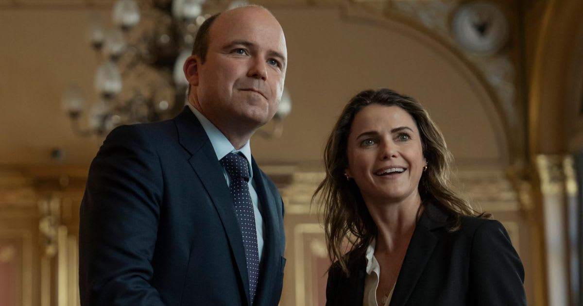 Keri Russell and Rory Kinnear in a still from 'The Diplomat'